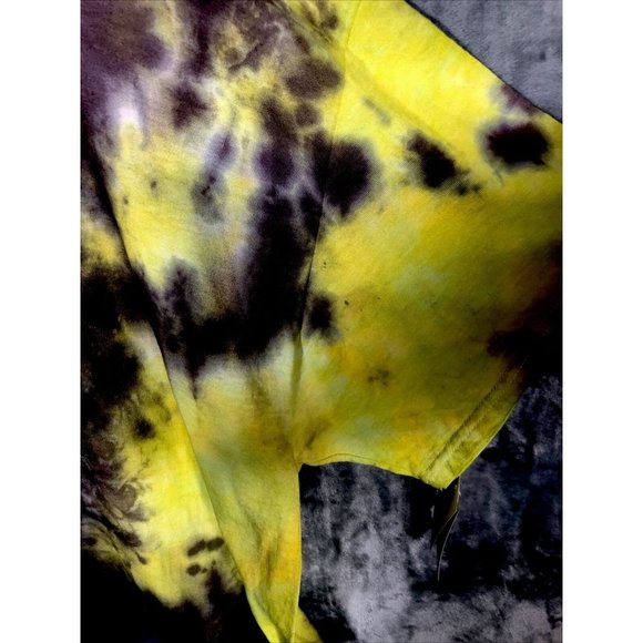Tie-Dyed Shirt Unisex Blues Yellow Blacks Dolphin Theme Adult Size 2X Large - Picture 6 of 11